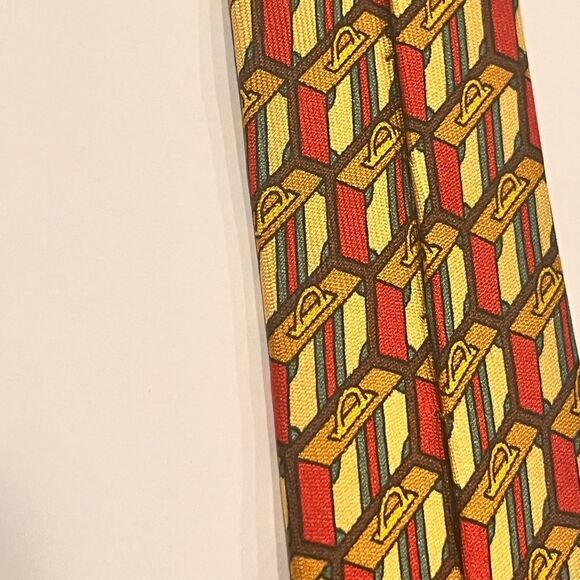 Gucci Briefcase Pattern Silk Tie - Iconic Red & Gold Design - Picture 5 of 10